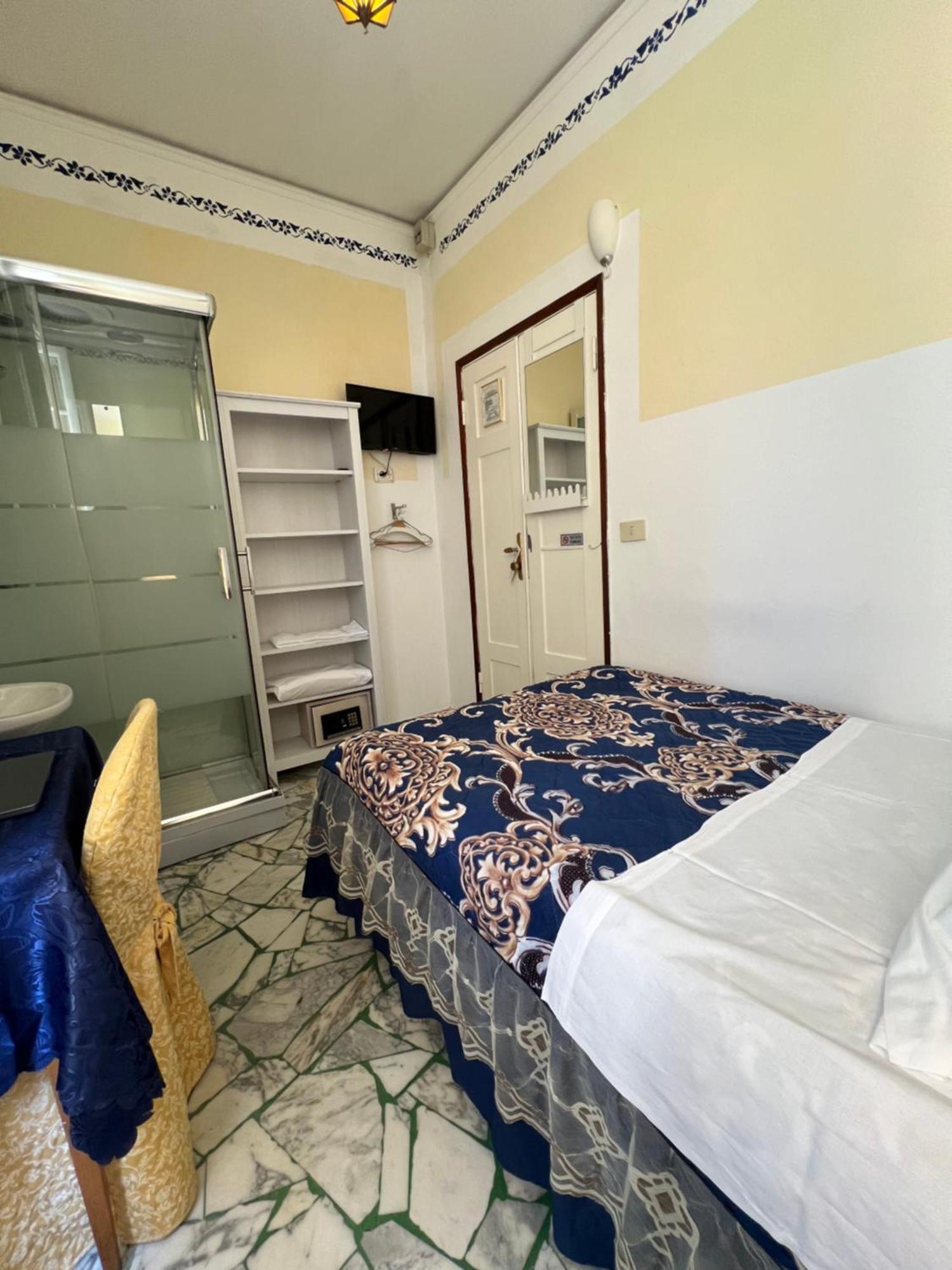Casa Maya Souvenir Hotel Firenze